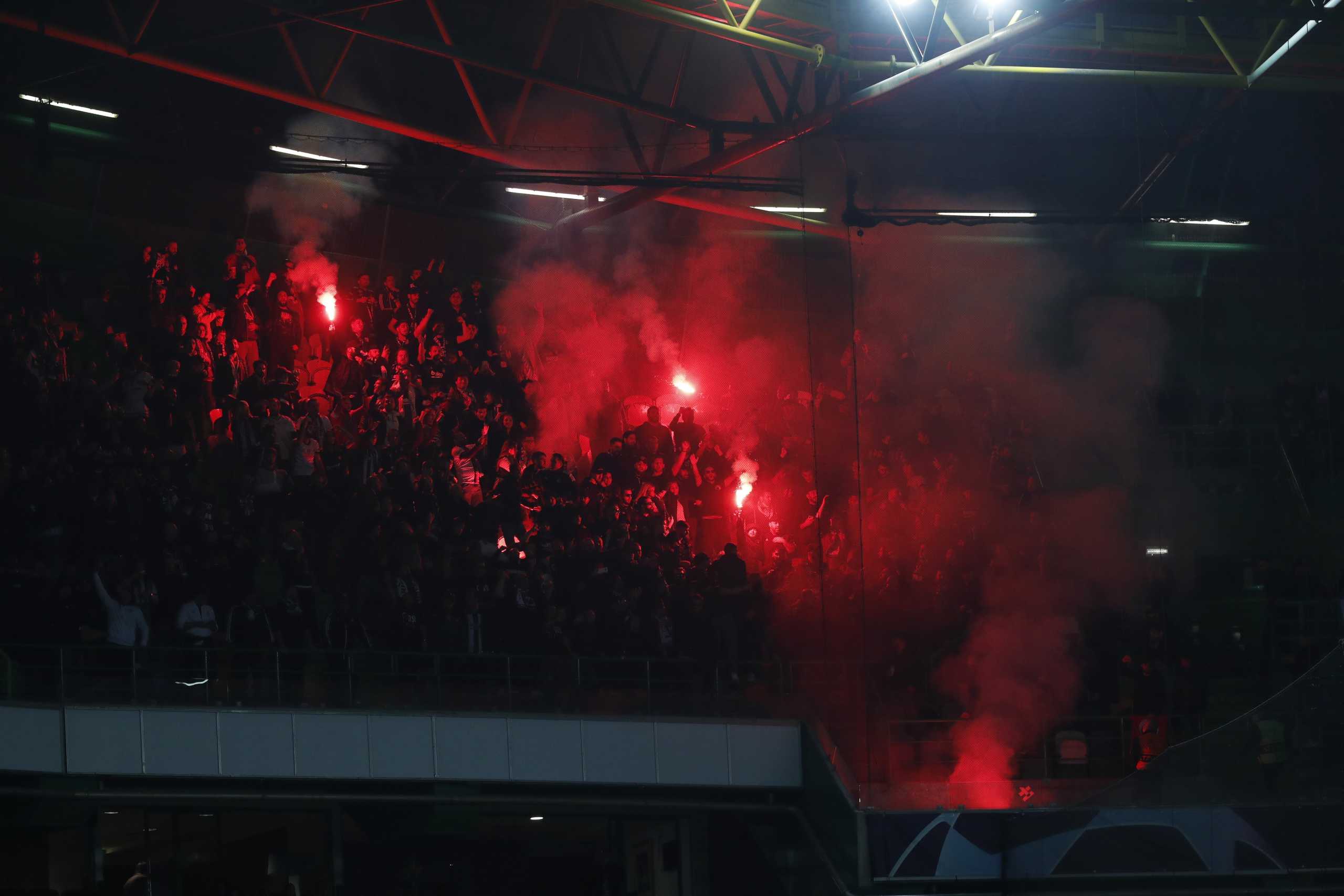 Soccer Football - Champions League - Group C - Sporting CP v Besiktas - Jose Alvalade Stadium, Lisbon, Portugal - November 3, 2021 Fans with flares during the match REUTERS
