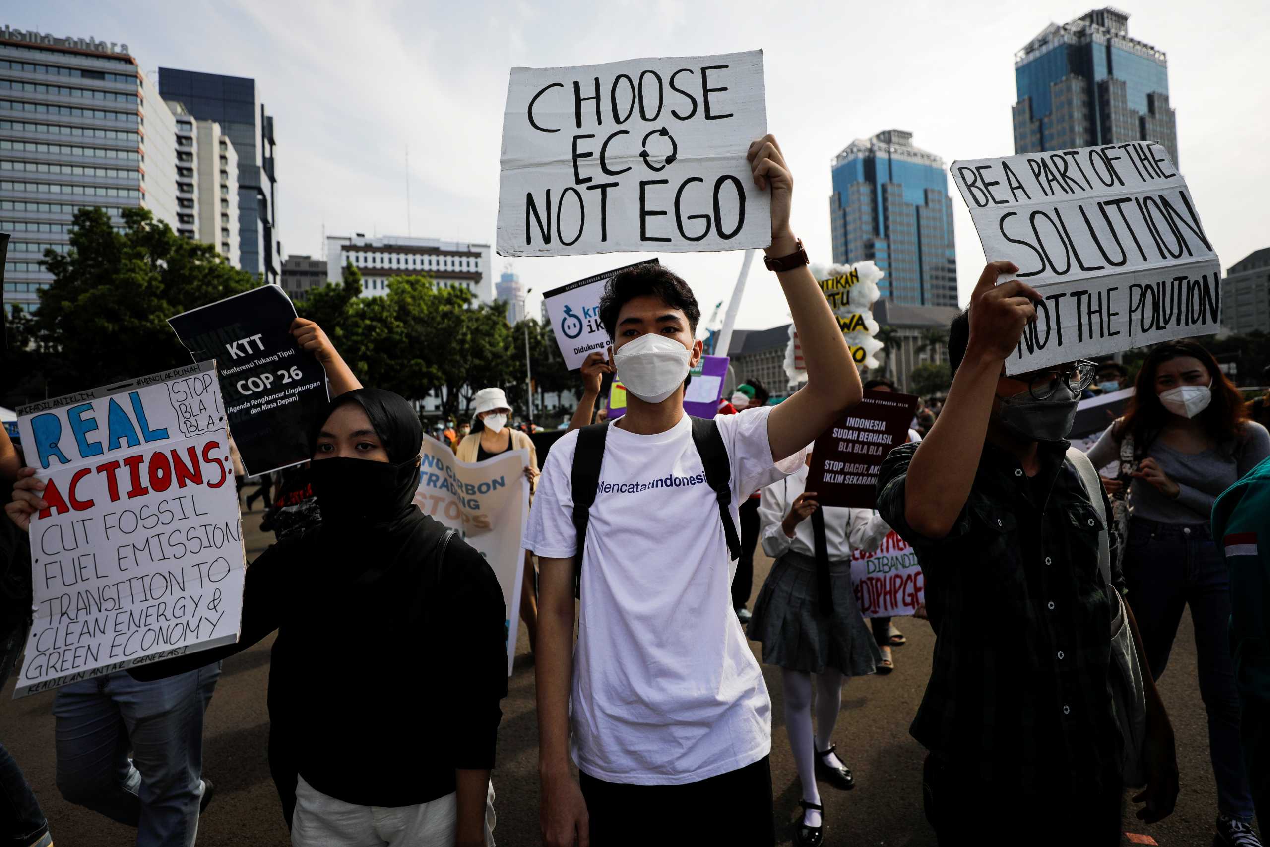COP26: Νέοι κατά ηγετών για το κλίμα - «Τέλος το μπλα μπλα, ώρα για δράση»