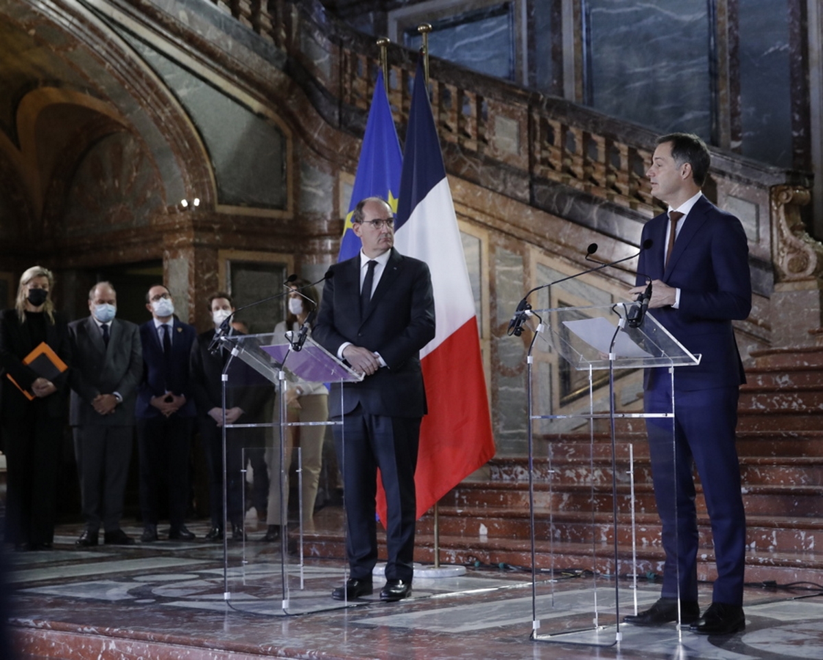 Βέλγιο: Σε καραντίνα ο πρωθυπουργός Αλεξάντερ ντε Κρόο – Είχε συναντηθεί με τον Ζαν Καστέξ