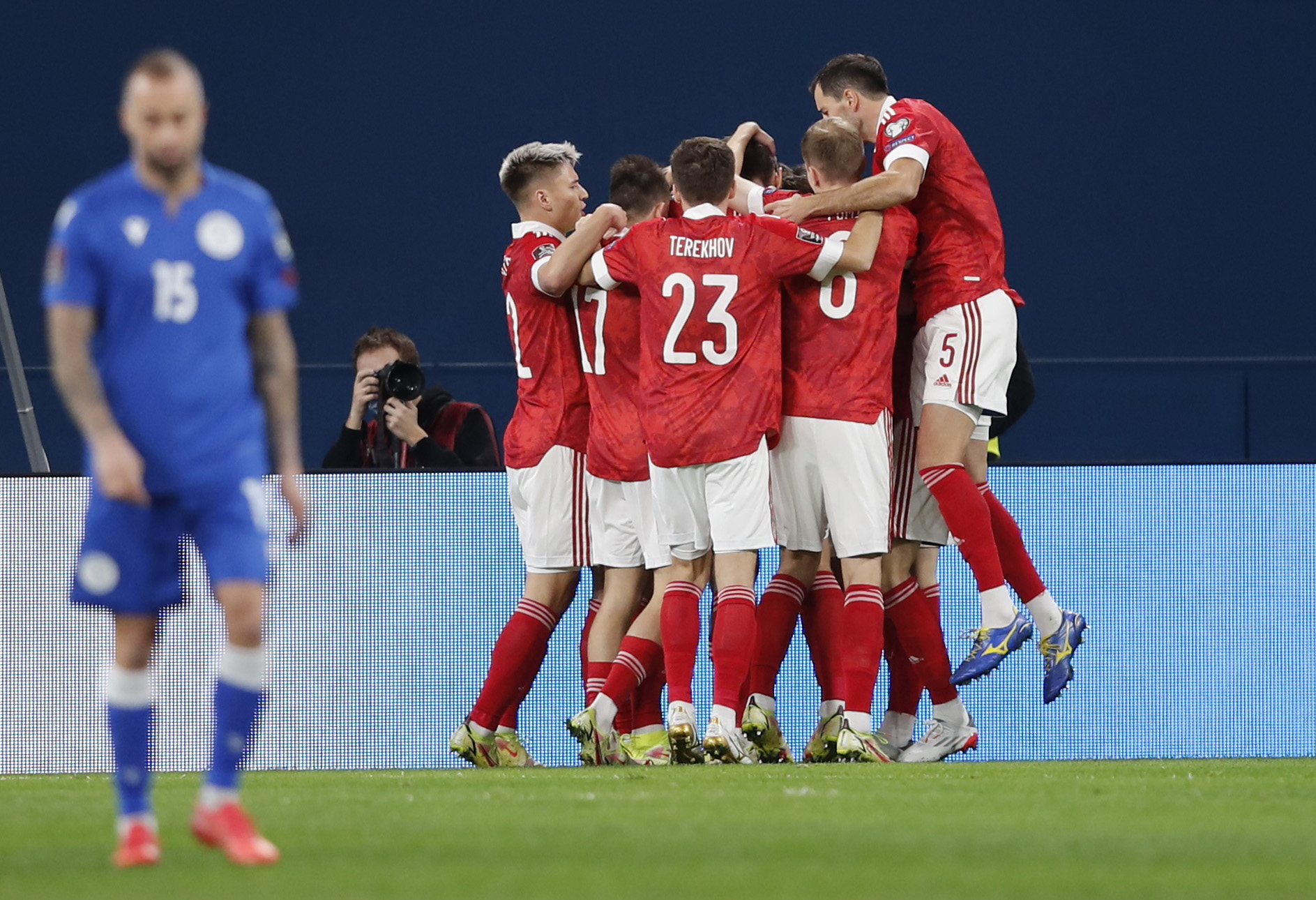 Soccer Football - World Cup - UEFA Qualifiers - Group H - Russia v Cyprus - Gazprom Arena, Saint Petersburg, Russia - November 11, 2021  Russia's Aleksandr Erokhin celebrates scoring their first goal with teammates REUTERS