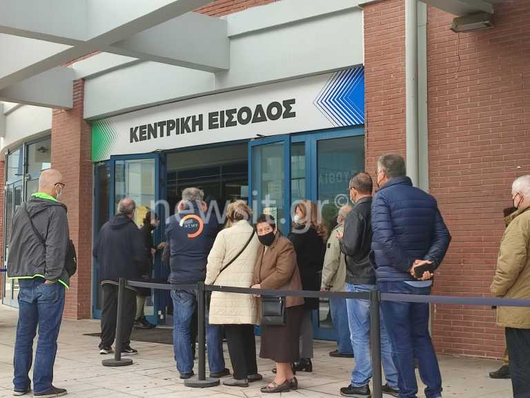 557.000 ραντεβού εμβολιασμού 3ης δόσης και 44.112 για την 1η μέσα στο Σαββατοκύριακο