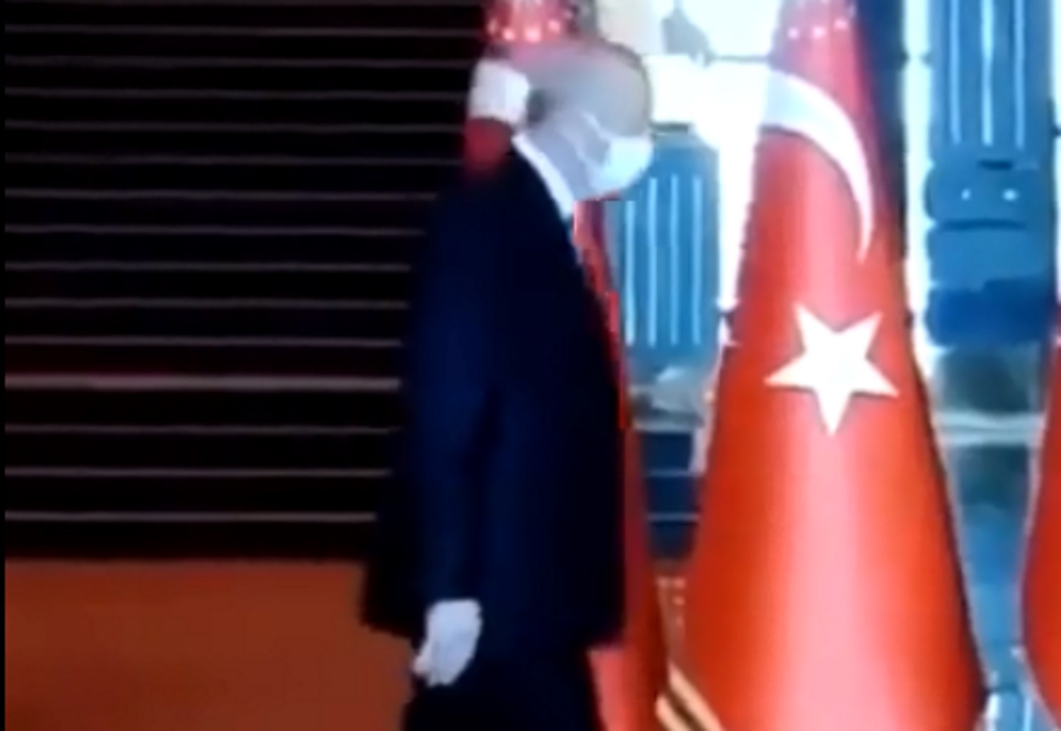 Δεν μπορεί να πάρει τα πόδια του ο Ερντογάν - Νέο αποκαλυπτικό βίντεο