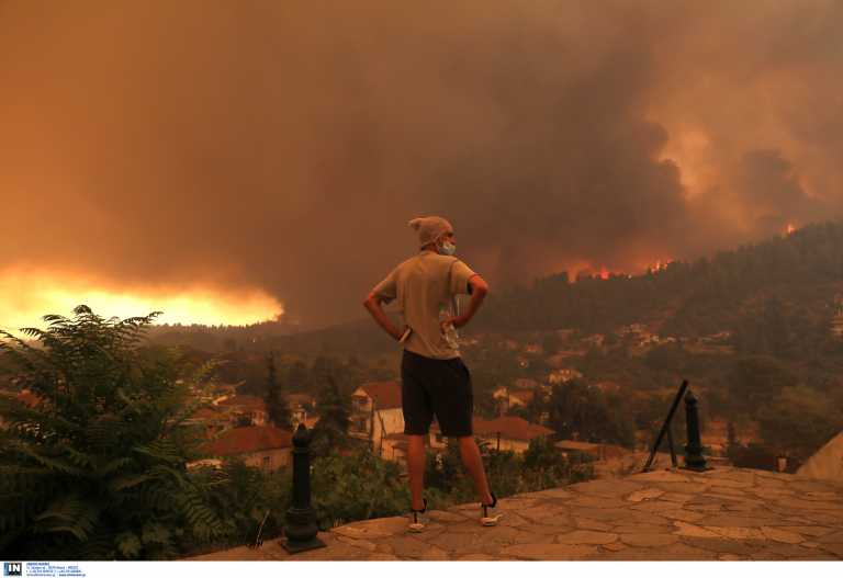 Στις καλύτερες φωτογραφίες του Time η κα Παναγιώτα από τις φωτιές της Εύβοιας
