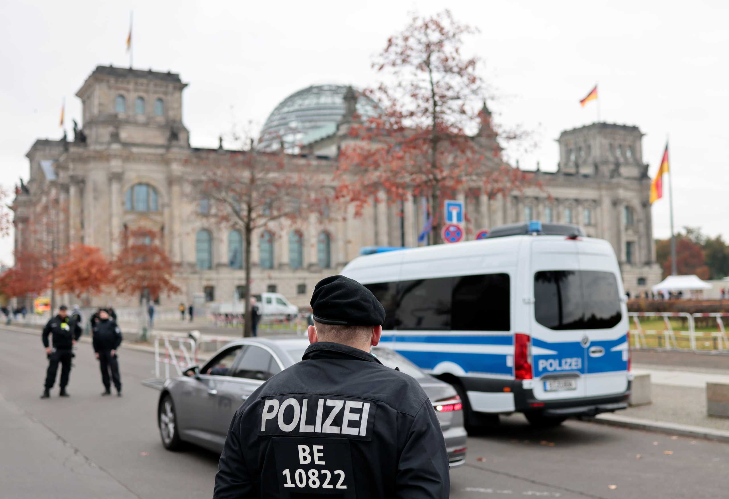 Σοκ στη Γερμανία: Σκότωσε γυναίκα και παιδιά και αυτοκτόνησε για ένα πλαστό πιστοποιητικό εμβολιασμού
