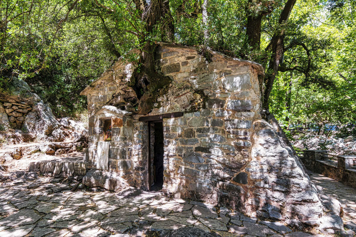 Τέσσερις παράξενες εκκλησίες της Ελλάδας που δεν μοιάζουν με καμία άλλη