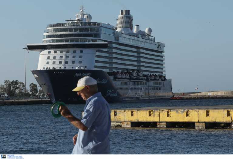 Πάνω από 700 κρουαζιερόπλοια θα φτάσουν το 2022 στον Πειραιά