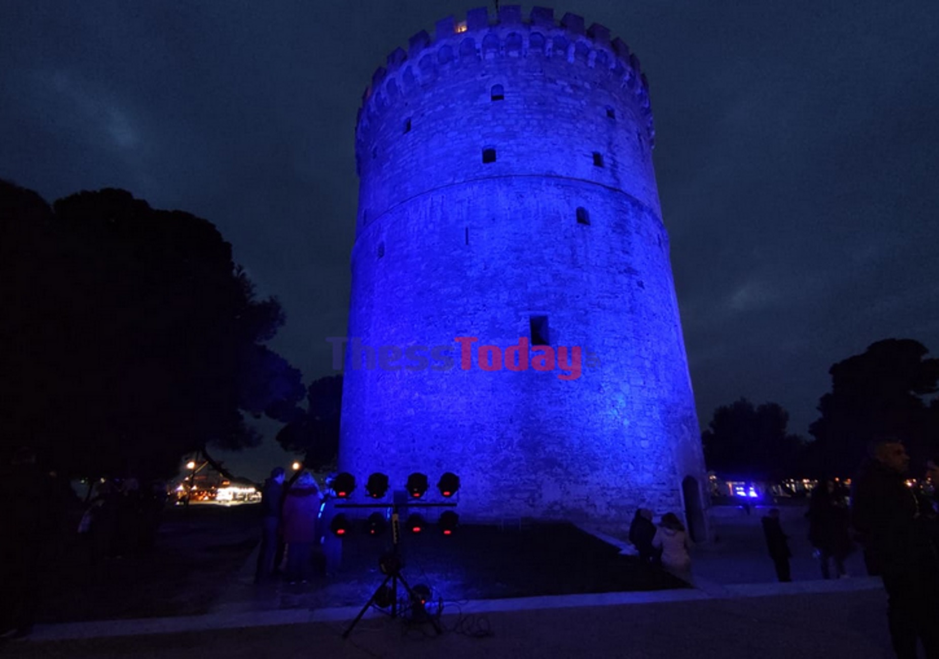 Λευκός Πύργος: Στα μπλε για την Παγκόσμια Ημέρα Διαβήτη – Δείτε την εικόνα στη Θεσσαλονίκη