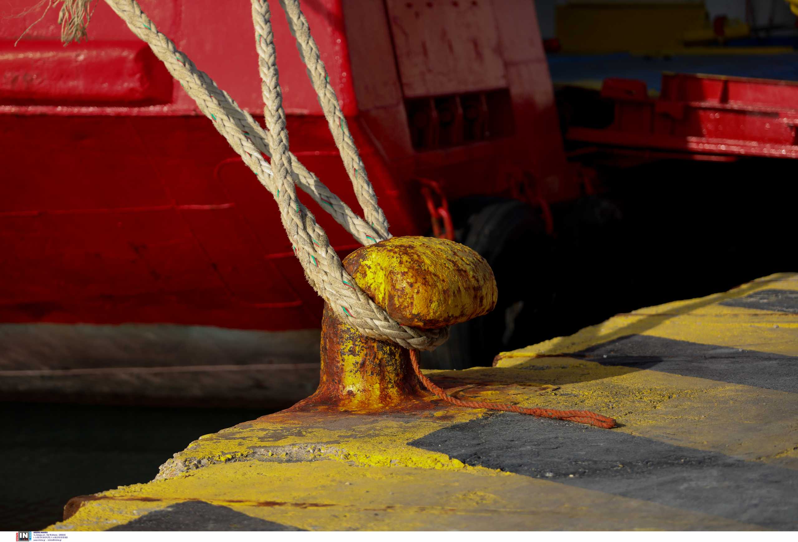Σαλαμίνα: 47χρονος μηχανικός πέθανε μέσα σε πλοίο – Τον βρήκε νεκρό ο καπετάνιος