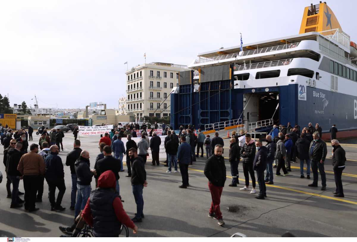 Ανησυχία των ακτοπλόων για τις τιμές των ναυτιλιακών καυσίμων – Η δέσμευση Πλακιωτάκη