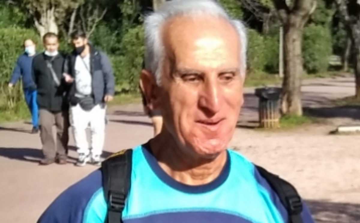 38ος Αυθεντικός Μαραθώνιος Αθήνας – «Δακρύζω όταν μπαίνω στο Καλλιμάρμαρο» λέει 70χρονος τυφλός δρομέας