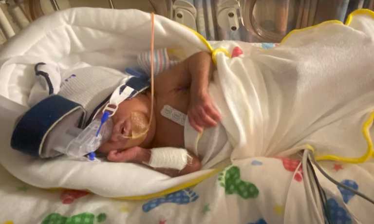 Αλαμπάμα: Βρέφος γεννήθηκε 5 μηνών και επέζησε! Μπήκε στο βιβλίο Γκίνες