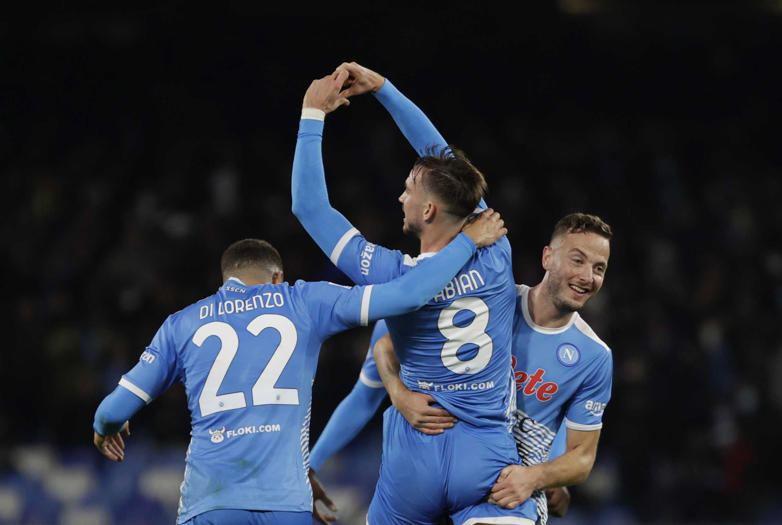 Soccer Football - Serie A - Napoli v Lazio - Stadio Diego Armando Maradona, Naples, Italy - November 28, 2021 Napoli's Fabian Ruiz celebrates scoring their fourth goal REUTERS