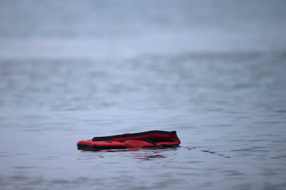 Πάρος: Κύμα ανθρωπιάς και αγάπης για τους εξαντλημένους ναυαγούς – Τουλάχιστον 16 οι νεκροί