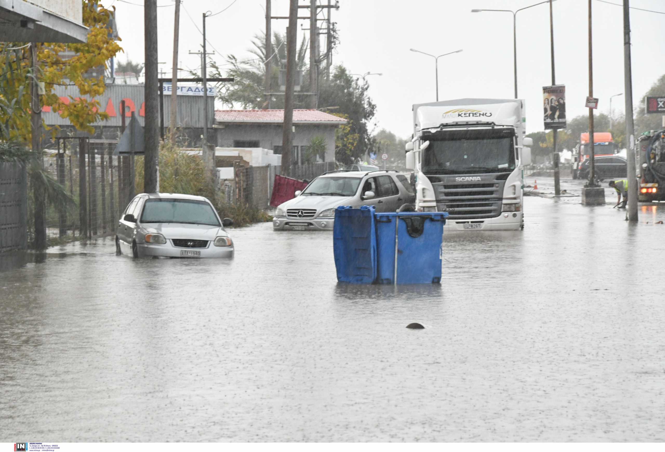 Πάτρα: 1,5 χιλιόμετρο κάλυψε η θάλασσα που πλημμύρισε τα πάντα – Έρχεται νέο κύμα κακοκαιρίας