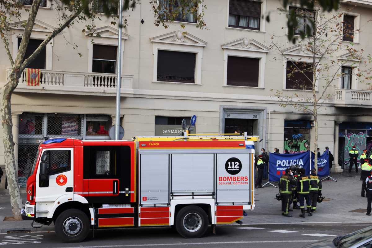 Τραγωδία στην Ισπανία: Φωτιά σε εγκαταλελειμμένη τράπεζα με 4 νεκρούς