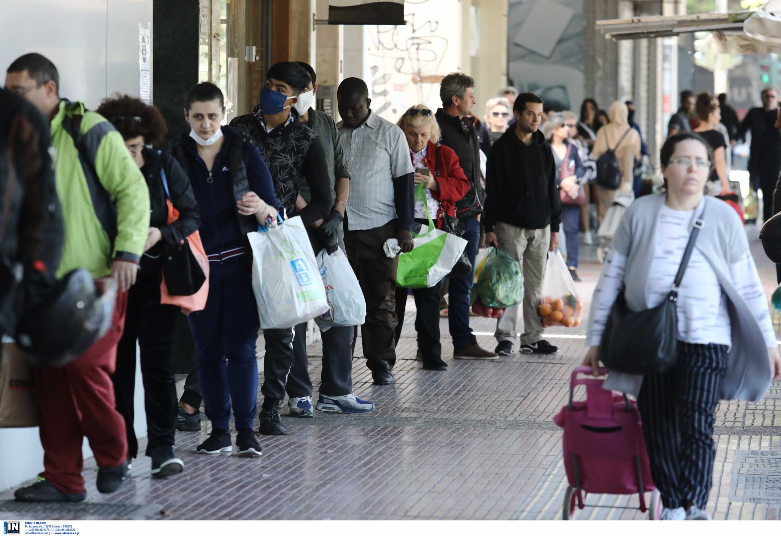 Με rapid test στα σούπερ μάρκετ οι ανεμβολίαστοι; Γεωργιάδης: Το συζητάμε, υπάρχουν εμπόδια