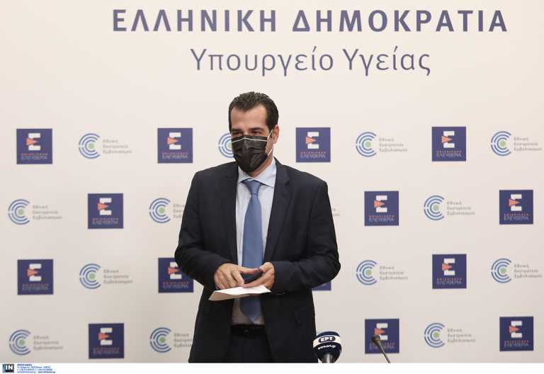 Τα νέα μέτρα για ανεμβολίαστους και τρίτη δόση – Η ανακοίνωση από τον Θάνο Πλεύρη