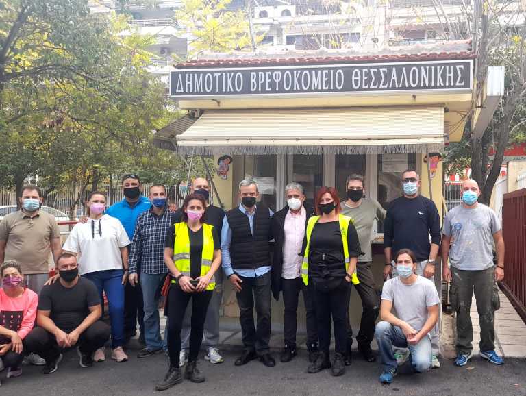 Θεσσαλονίκη: Δημοτικοί αστυνομικοί μεταμόρφωσαν τον εξωτερικό τοίχο του βρεφοκομείου «Άγιος Στυλιανός»