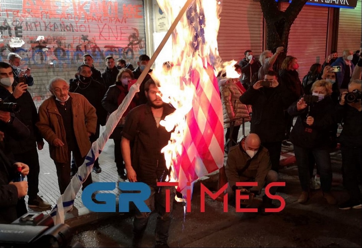 Πολυτεχνείο: Πορείες σε Θεσσαλονίκη και Πάτρα