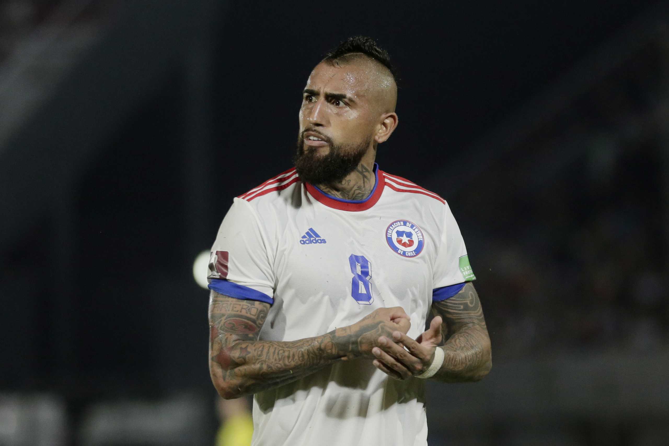 Soccer Football - World Cup - South American Qualifiers - Paraguay v Chile - Defensores del Chaco, Asuncion, Paraguay - November 11, 2021 Chile's Arturo Vidal reacts REUTERS