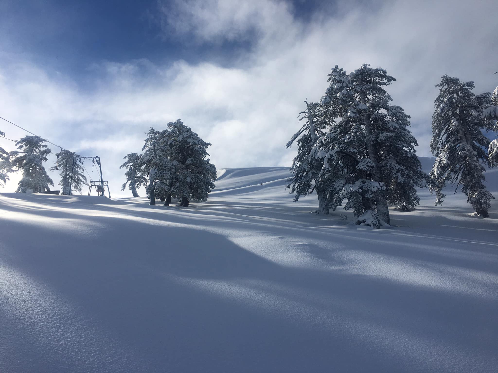 Γρεβενά: Μαγικές εικόνες στη χιονισμένη Βασιλίτσα στο πνεύμα των ημερών και των Χριστουγέννων