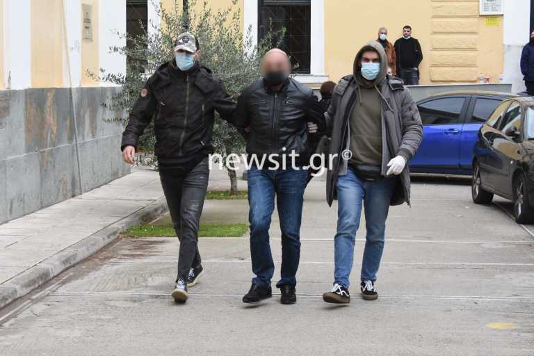 Γλυφάδα: Προφυλακιστέος ο άνδρας που σκότωσε τον σύντροφο της μητέρας του - «Μου κατέστρεψε τη ζωή»