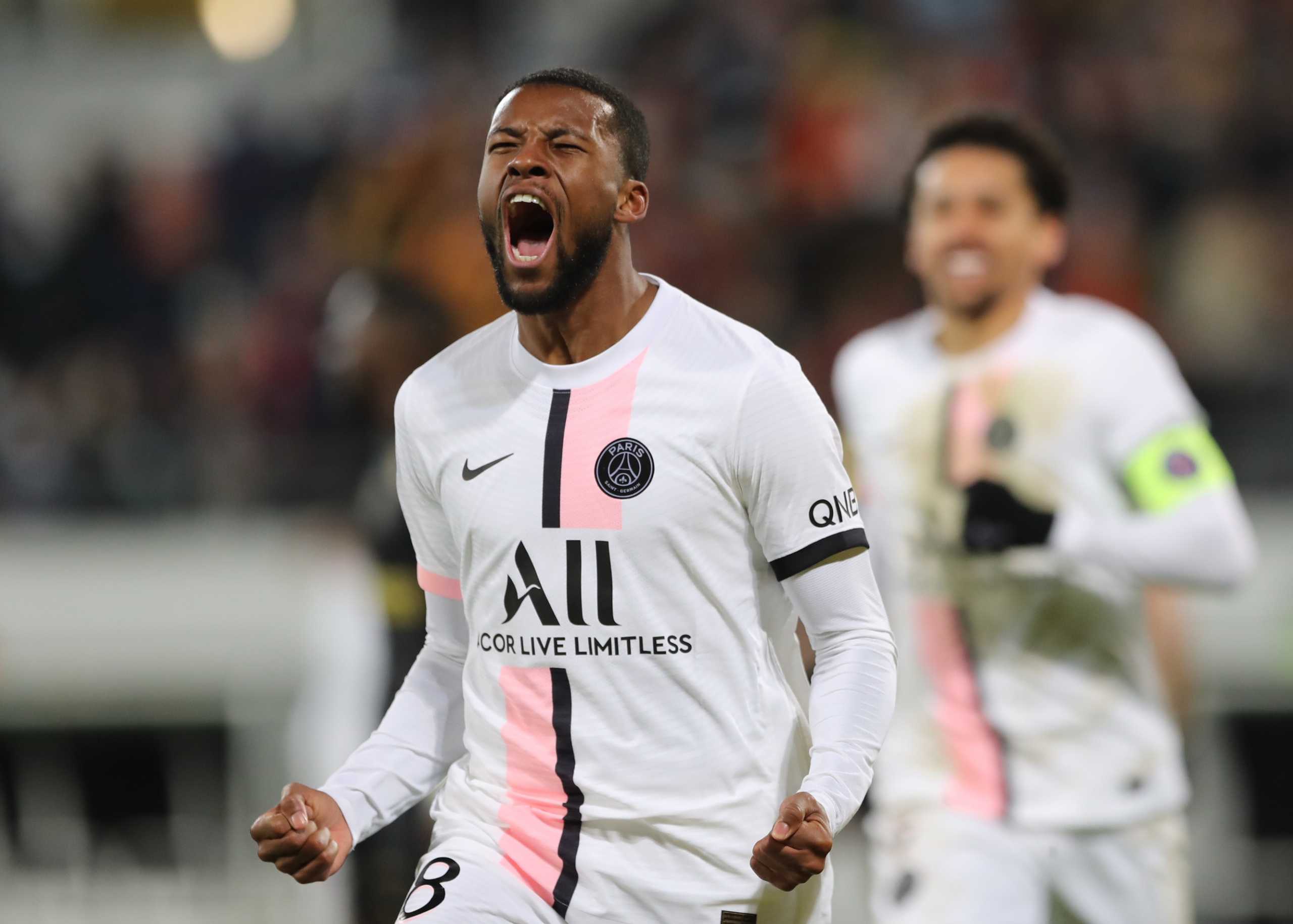 Soccer Football - Ligue 1 - RC Lens v Paris St Germain - Stade Bollaert-Delelis, Lens, France - December 4, 2021 Paris St Germain's Georginio Wijnaldum celebrates scoring their first goal REUTERS