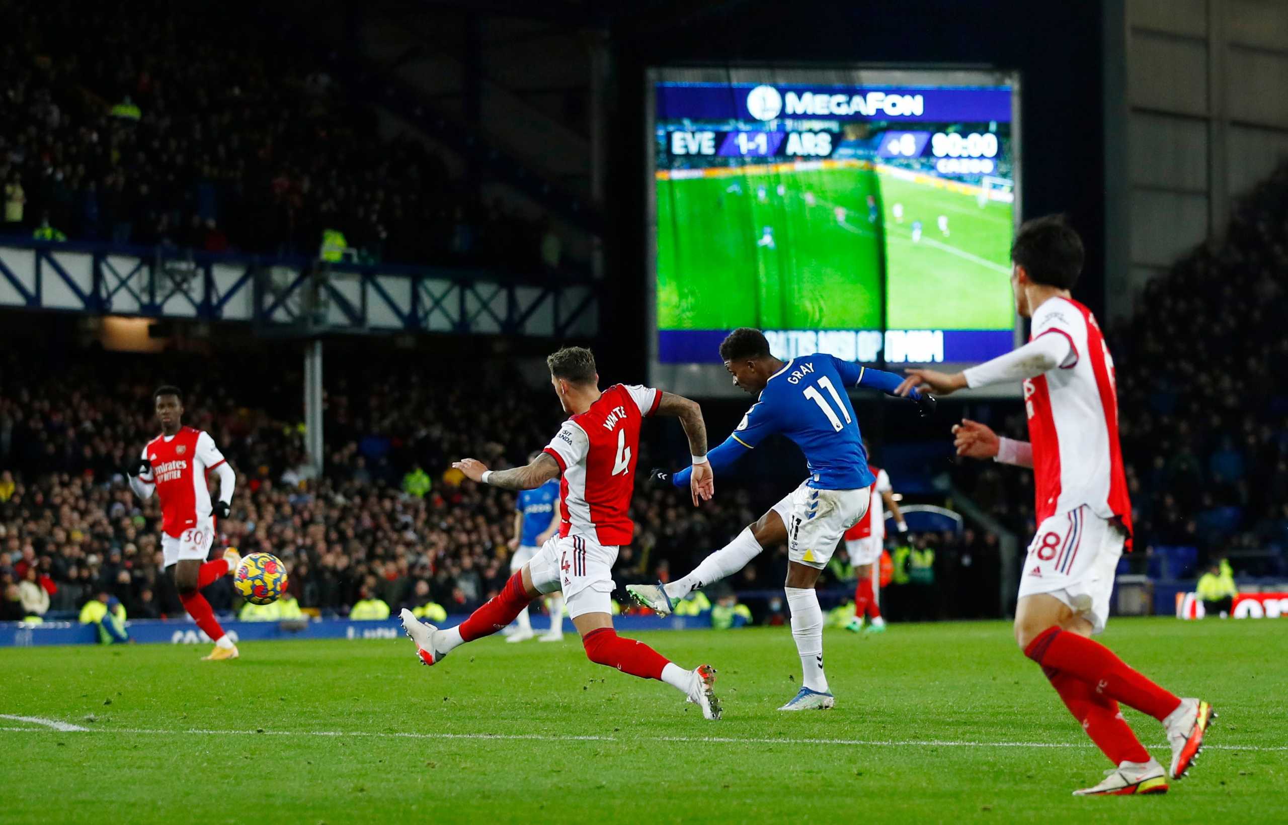 Soccer Football - Premier League - Everton v Arsenal - Goodison Park, Liverpool, Britain - December 6, 2021  Everton's Demarai Gray scores their second goal Action Images via Reuters