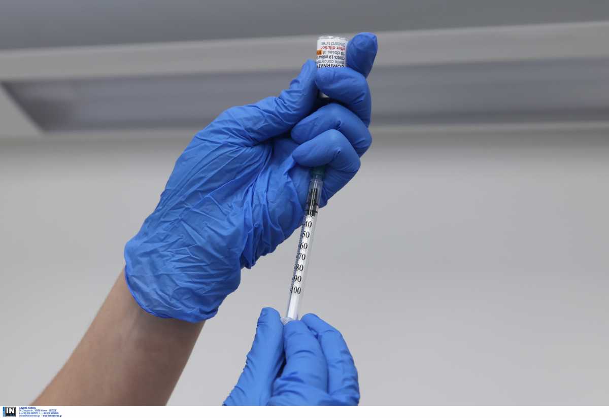 Τέταρτη δόση εμβολίου: Για ποιους θα ανοίξει η πλατφόρμα πόσο μακρυά από την τρίτη δόση πρέπει να γίνεται