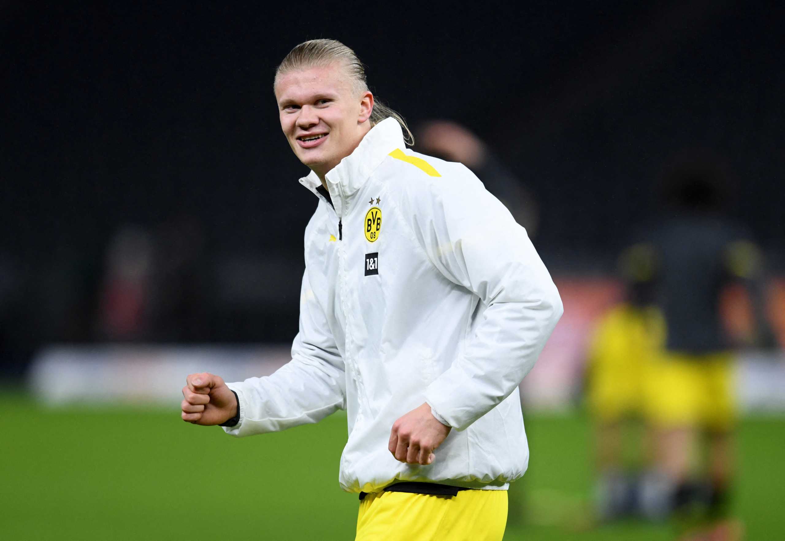 Soccer Football - Bundesliga - Hertha BSC v Borussia Dortmund - Olympiastadion, Berlin, Germany - December 18, 2021 Borussia Dortmund's Erling Braut Haaland during the warm up before the match REUTERS