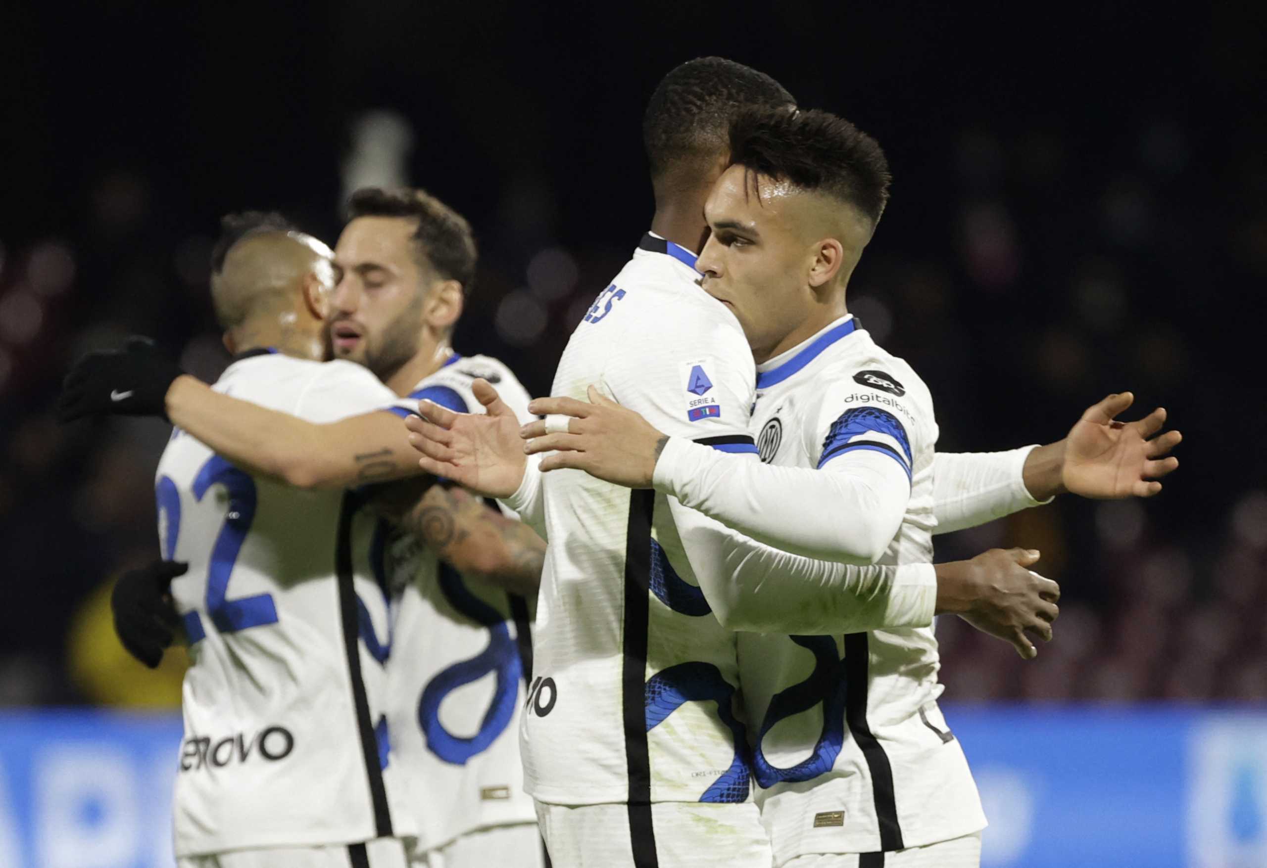 Soccer Football - Serie A - Salernitana v Inter Milan - Stadio Arechi, Salerno, Italy - December 17, 2021  Inter Milan's Lautaro Martinez celebrates with Denzel Dumfries after the match REUTERS