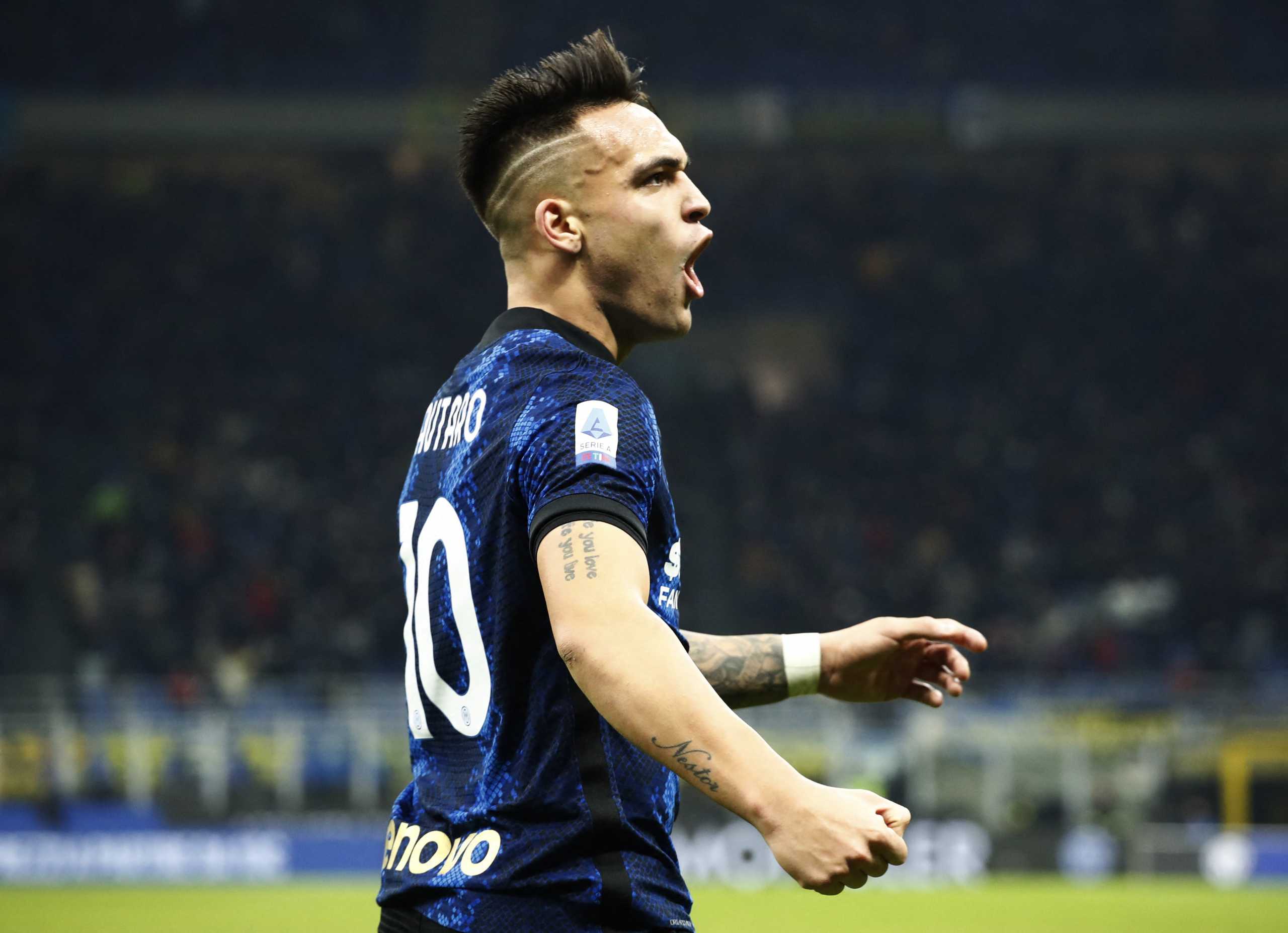 Soccer Football - Serie A - Inter Milan v Cagliari - San Siro, Milan, Italy - December 12, 2021 Inter Milan's Lautaro Martinez celebrates scoring their fourth goal REUTERS