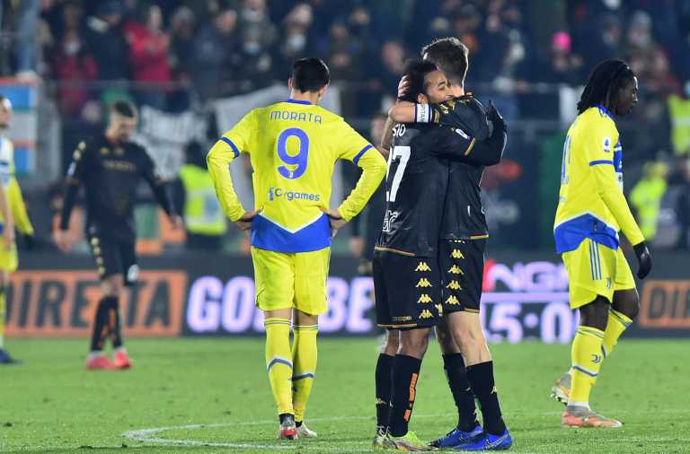 Serie A, Βενέτσια – Γιουβέντους 1-1: Χάνει την επαφή με την τετράδα