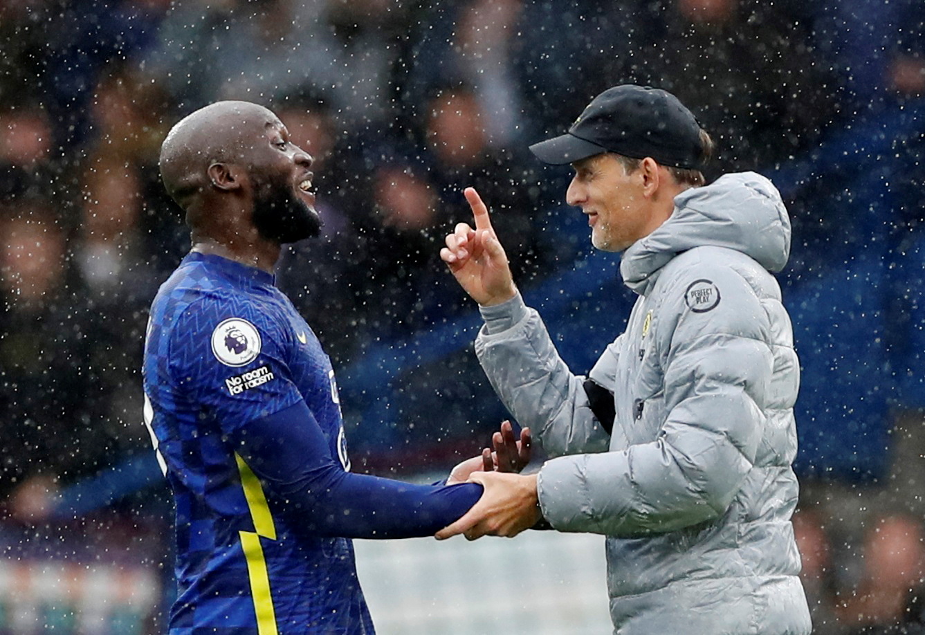 FILE PHOTO: Soccer Football - Premier League - Chelsea v Southampton - Stamford Bridge, London, Britain - October 2, 2021  Chelsea manager Thomas Tuchel and Romelu Lukaku celebrate after the match Action Images via Reuters