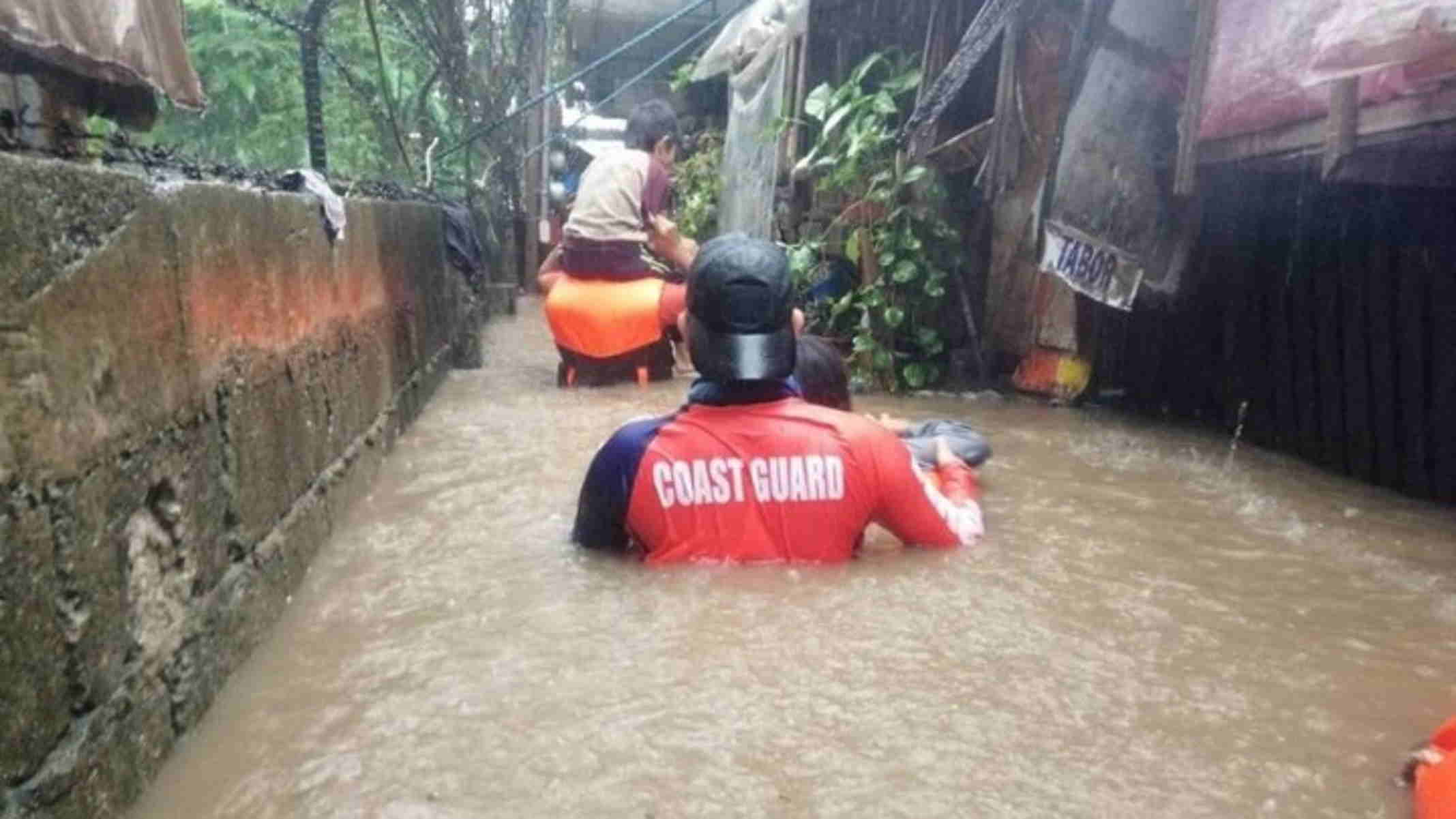 Φιλιππίνες: Ο τρομερός τυφώνας Ράι άφησε πίσω του εικόνες βιβλικής καταστροφής – Τουλάχιστον 12 οι νεκροί