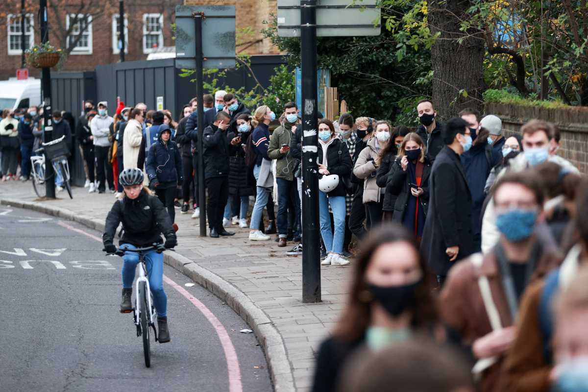 Κορονοϊός - Βρετανία: Πάνω από 12.000 τα νέα κρούσματα της μετάλλαξης Όμικρον σε 24 ώρες
