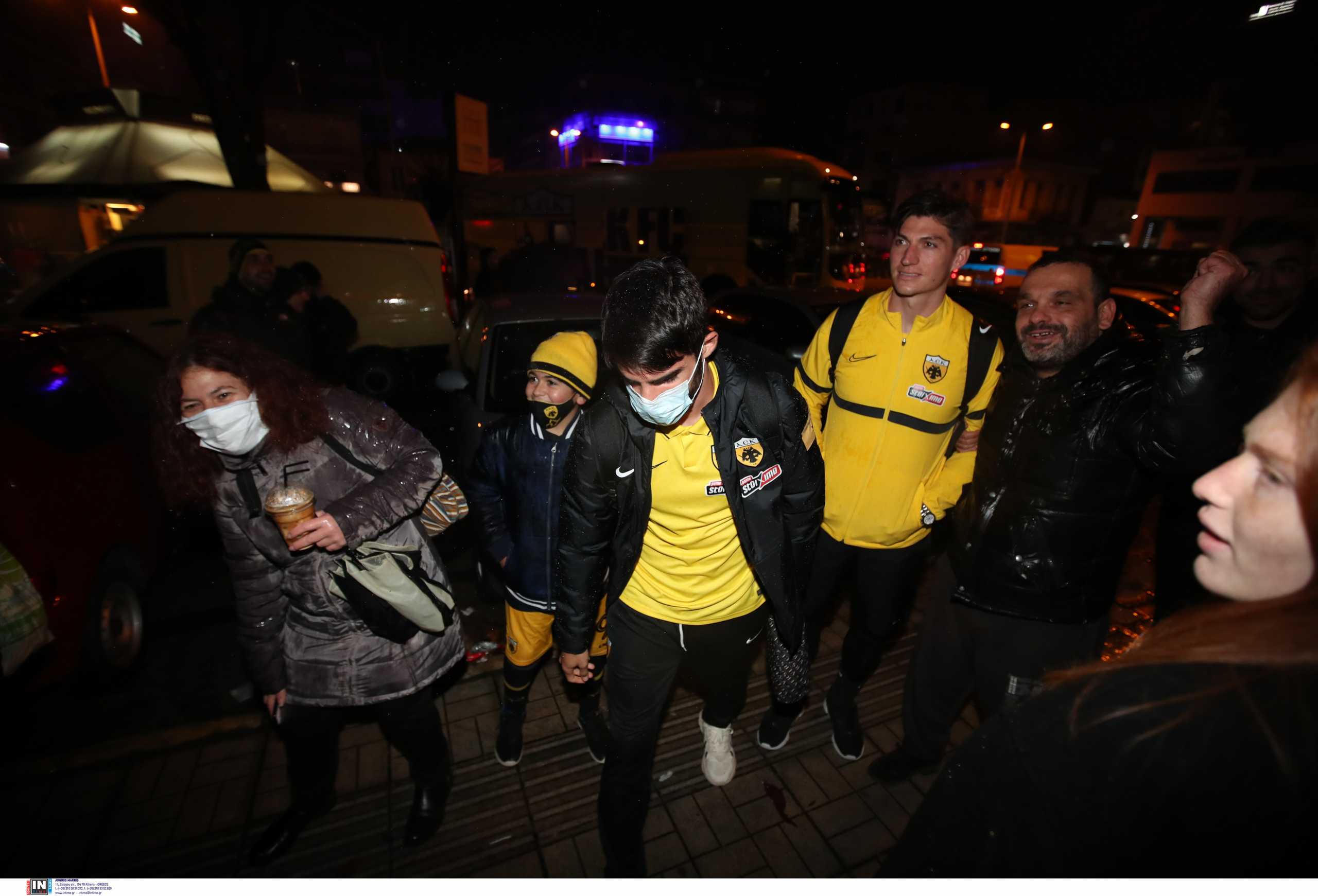 Θερμή υποδοχή στην αποστολή της ΑΕΚ στην Τρίπολη