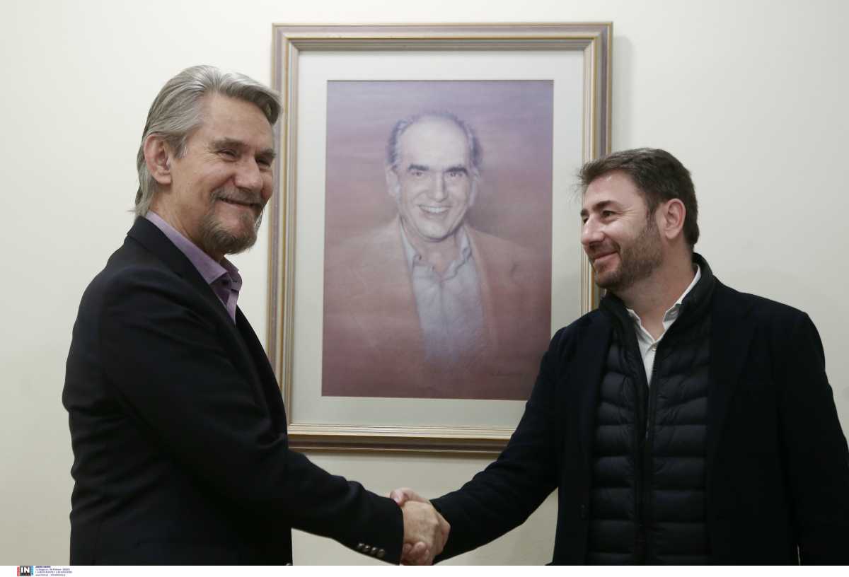 Νίκος Ανδρουλάκης: Ολοκληρώθηκε η τελετή παράδοσης – παραλαβής στα γραφεία του ΚΙΝΑΛ