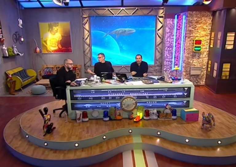 Ξέσπασμα Κανάκη για Στάθη Παναγιωτόπουλο: Πιστεύει κανείς ότι είμαστε τόσο ανόητοι, τόσο υποκριτές; - Συνεχίζει κανονικά το «Ράδιο Αρβύλα»