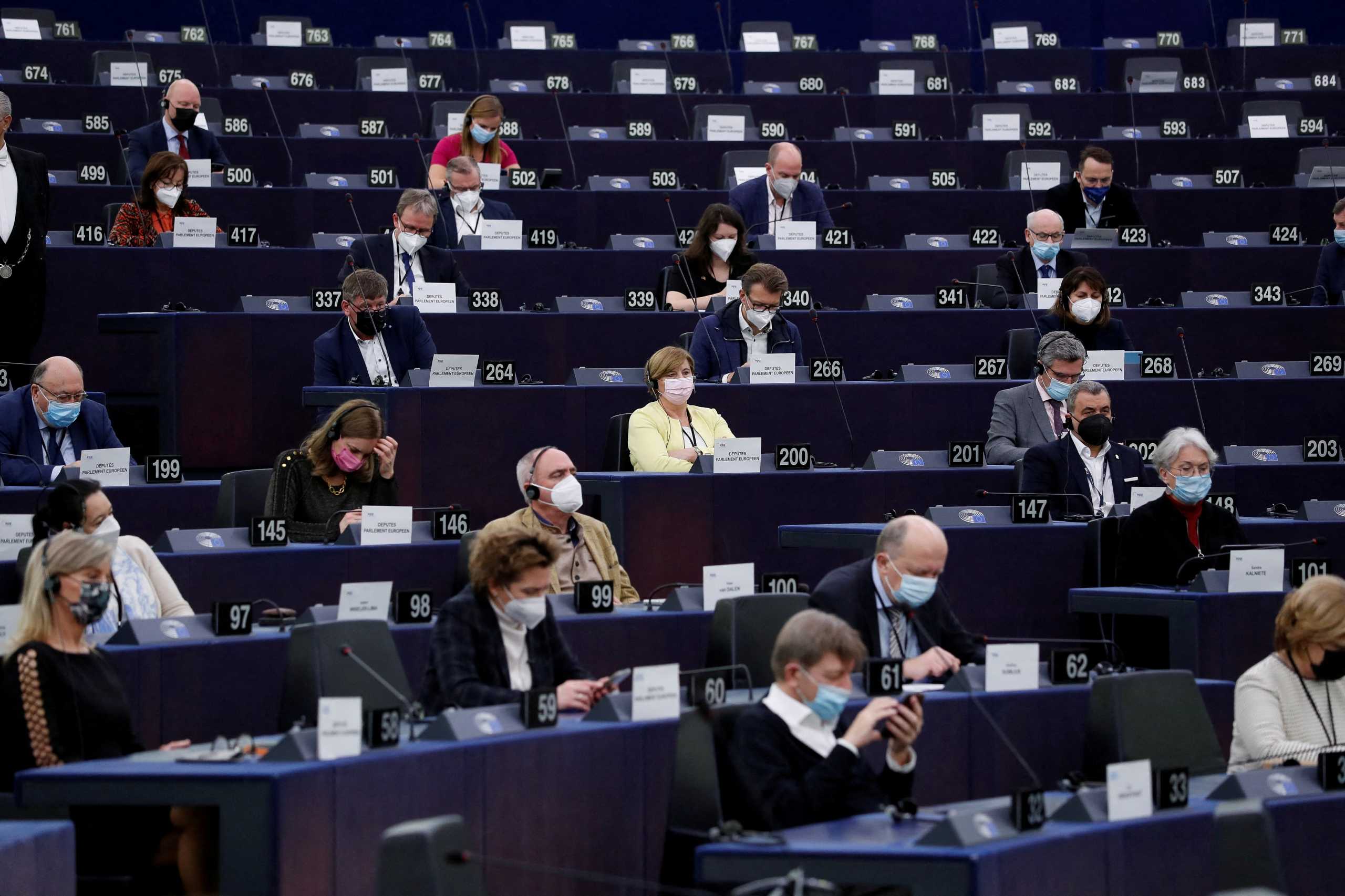 #MeToo: Το Ευρωπαϊκό Κοινοβούλιο ζητά την υποχρεωτική εκπαίδευση των μελών του για θέματα σεξουαλικής παρενόχλησης