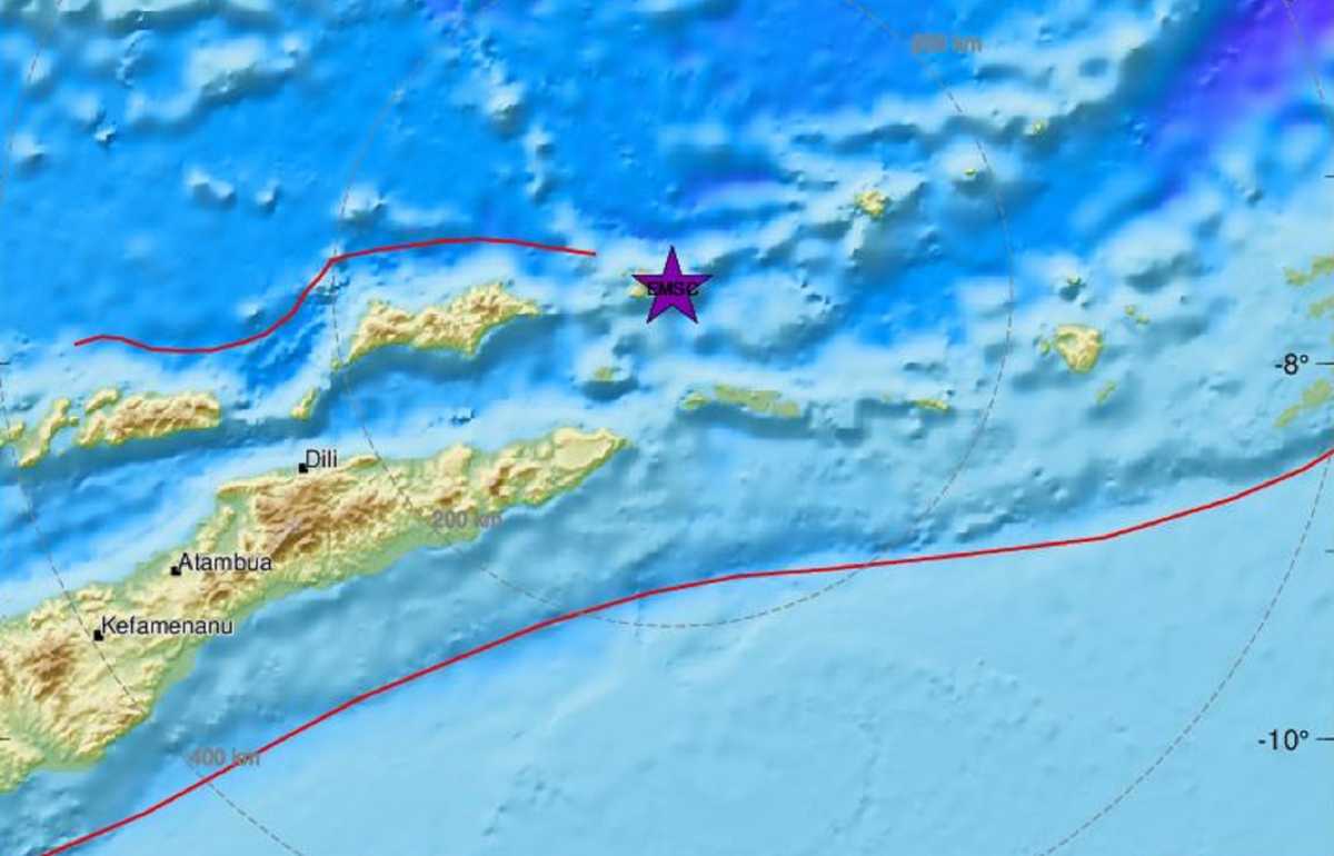 Σεισμός 7,4 Ρίχτερ στην Ινδονησία