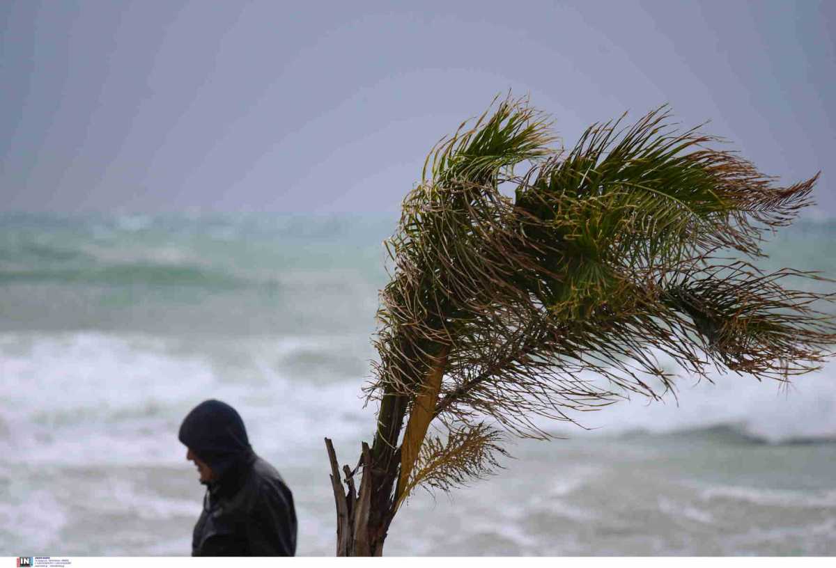 Καιρός σήμερα: Θυελλώδεις άνεμοι στο Αιγαίο – Σε ποιες περιοχές θα πέσουν βροχές