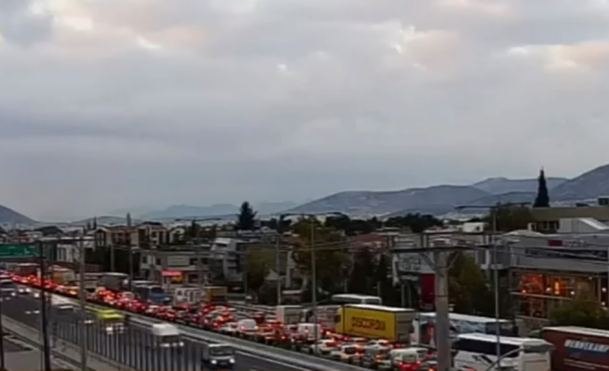 Κίνηση στους δρόμους: «Κόλαση» ο Κηφισός λόγω καραμπόλας τεσσάρων αυτοκινήτων