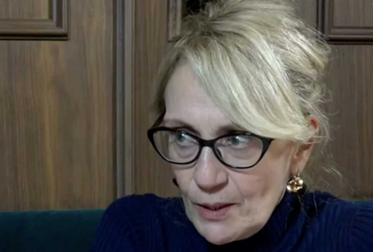 Θέμις Μπαζάκα: «Ο θάνατος του αδελφού μου σε τροχαίο με σημάδεψε, ήταν 18 χρονών»