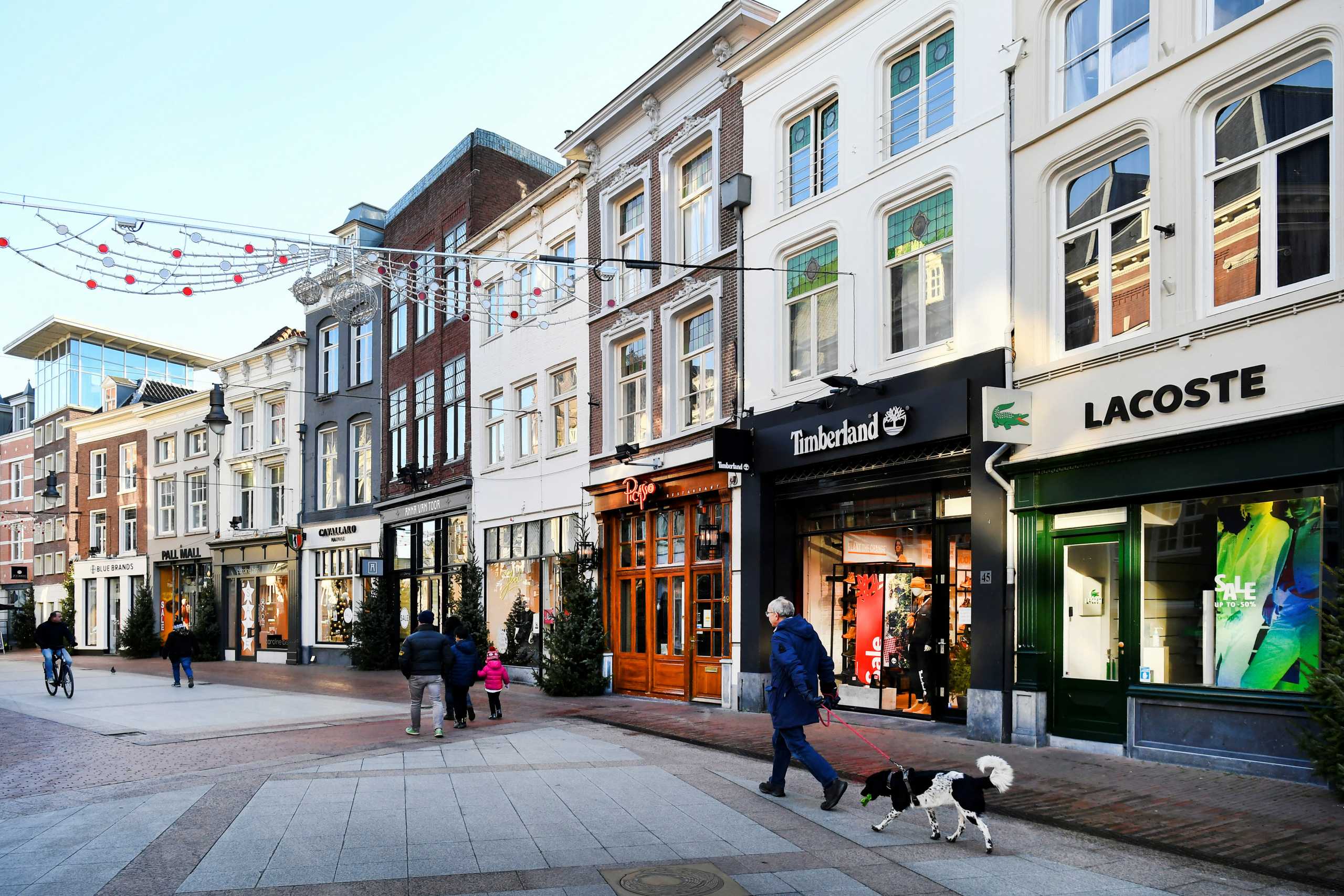 A general view of a largely deserted Dutch urban centre is seen as the country enters into its third day of lockdown, in Den Bosch, Netherlands December 21, 2021. REUTERS