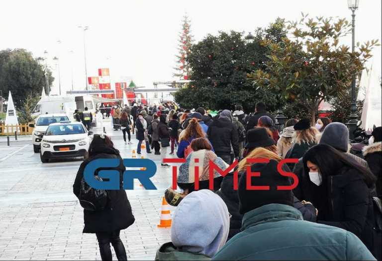 Θεσσαλονίκη: Ατελείωτες ουρές για εμβόλια δίχως ραντεβού – Τι πρέπει να ξέρουν οι ενδιαφερόμενοι