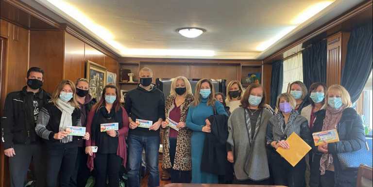 Δήμος Πειραιά: Δωροεπιταγές για τα παιδιά των Βρεφονηπιακών Σταθμών