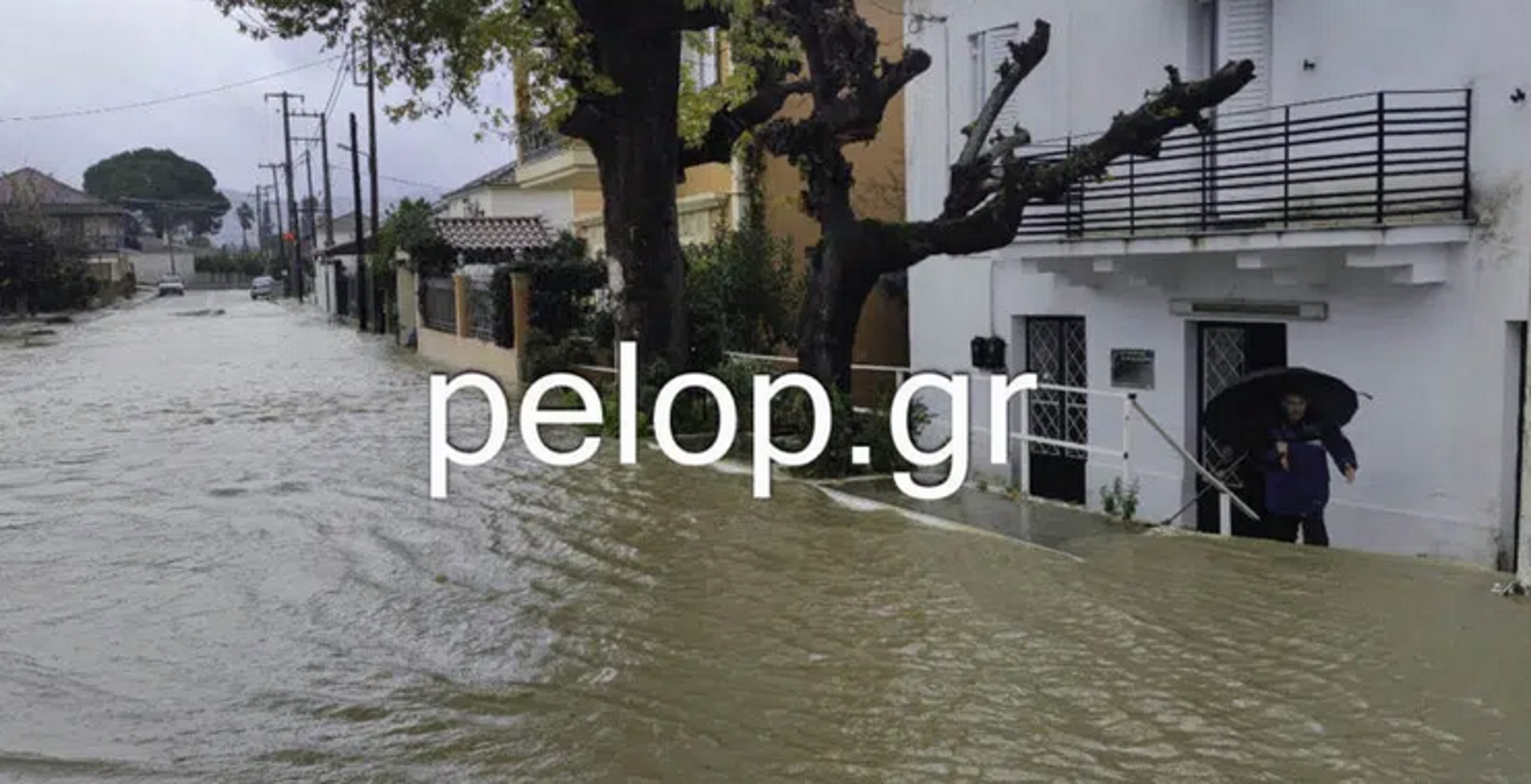 Καιρός – Αχαϊα: Απεγκλωβισμοί από πλημμυρισμένα σπίτια – Εφιαλτικές στιγμές για 4 άτομα