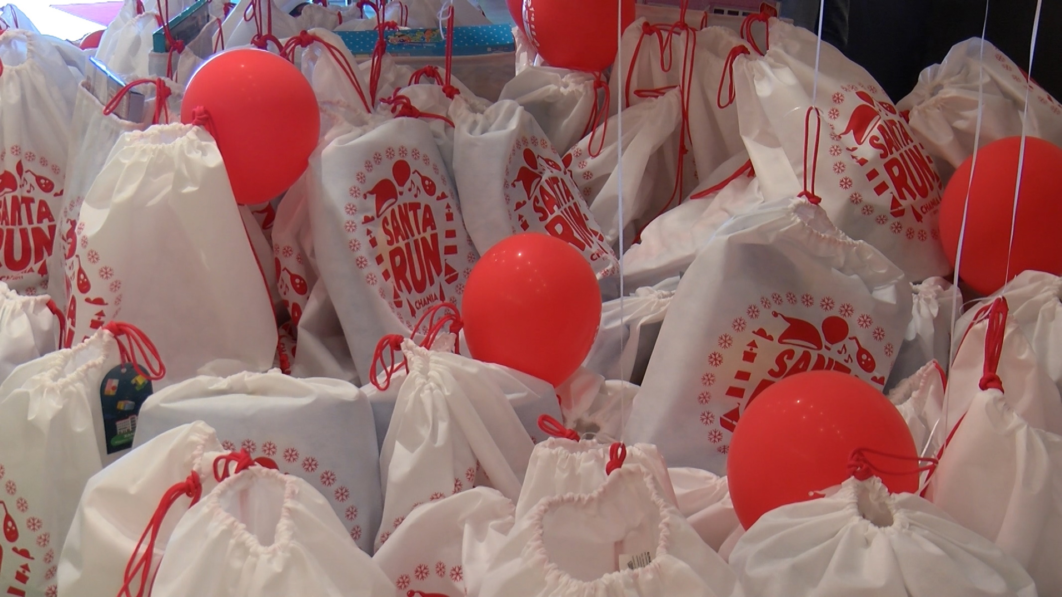 Χανιά: Το Santa Run γέμισε τους σάκους του με δώρα για τα ιδρύματα της πόλης