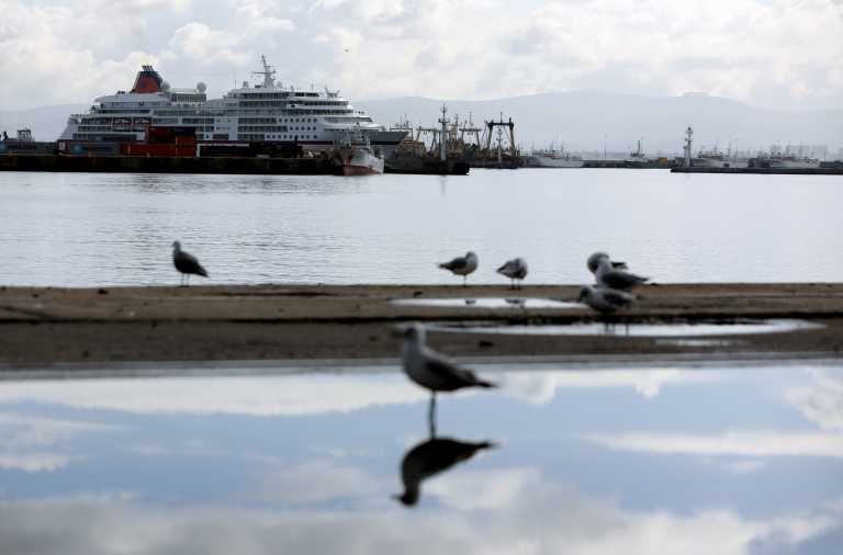 Κορονοϊός – Αργεντινή: Πλοίο με 300 επιβάτες δεν έδεσε σε λιμάνι μετά από κρούσμα